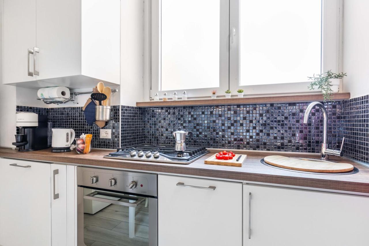 Duomo In 8 Stops Suite Deluxe Loft Milano Ngoại thất bức ảnh