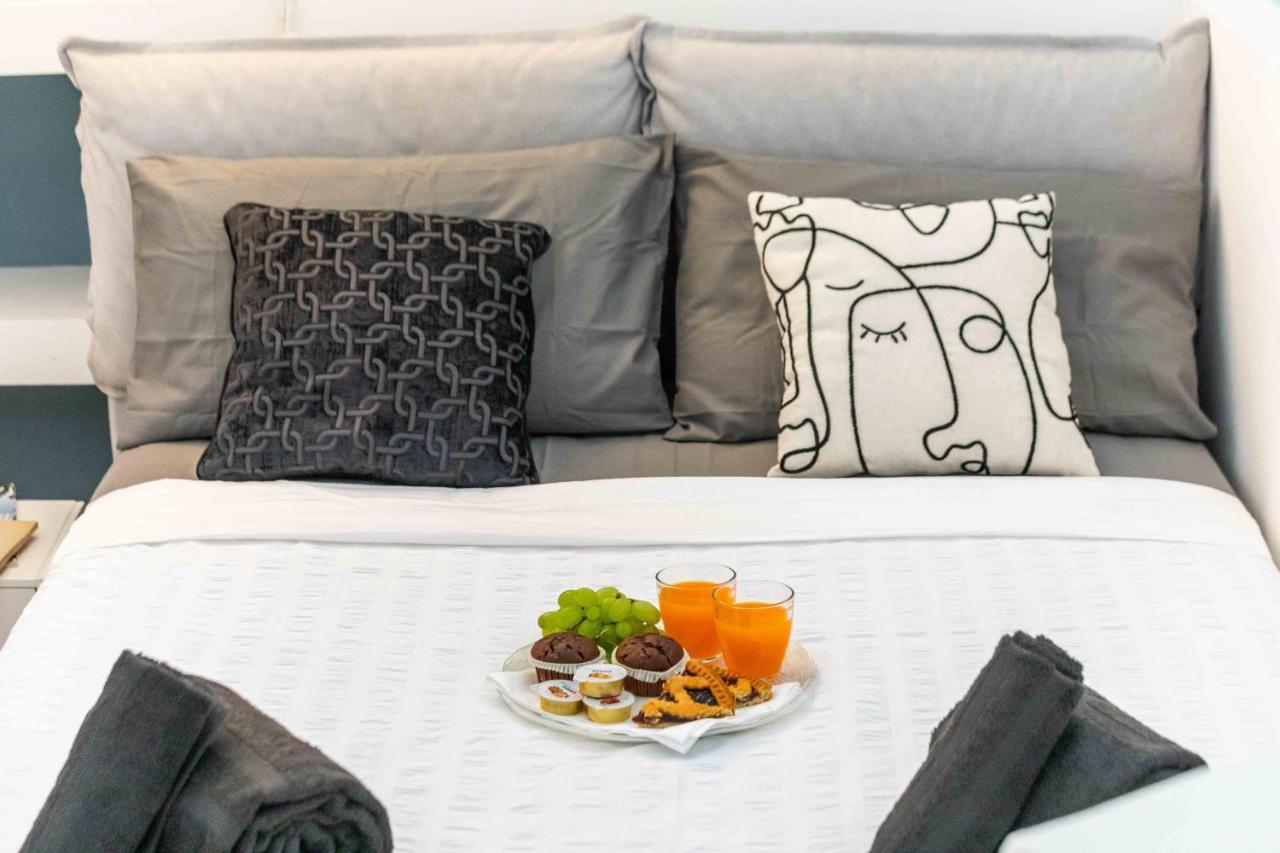 Duomo In 8 Stops Suite Deluxe Loft Milano Ngoại thất bức ảnh